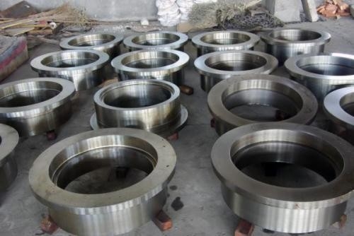 Aisi4140 42CrMo4 قطعات فولادی فورج شده محصولات فولادی آهنگری با اندازه سنگین St52